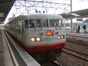�ܼŦܩ��s - Sun Liner�C��