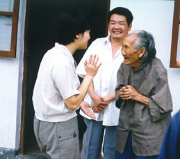 china2a.jpg (25252 bytes)